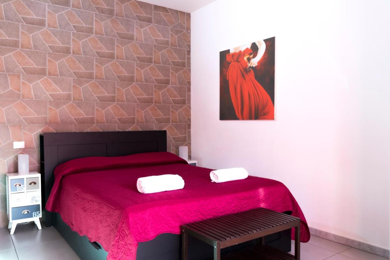ナポリ メガリデ サンタ ルチア Bed & Breakfast エクステリア 写真
